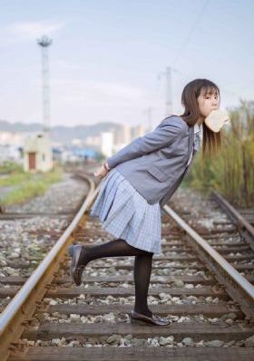 儿子的女朋友父亲的女朋友_720韩国电影在线观看