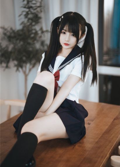 女人脱了内裤趴开腿让男躁动态图_BD免费全集观看