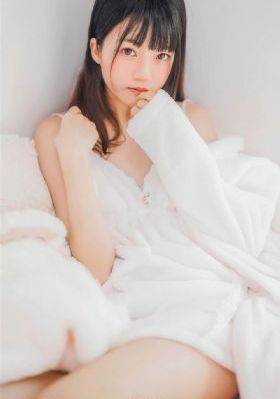 啜乳左右_国产剧超清在线观看
