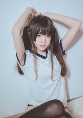 脱了她裙子摸进她的内裤亲吻动漫_4K电影在线看