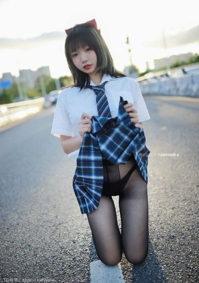 韩国三级《诱人的飞行》_BD英语全集免费播放