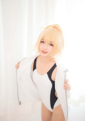 操大学生_720全集免费播放